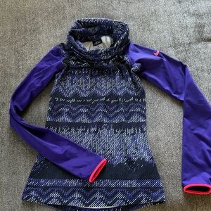 Nike Purple and Black Women's Sweatshirt